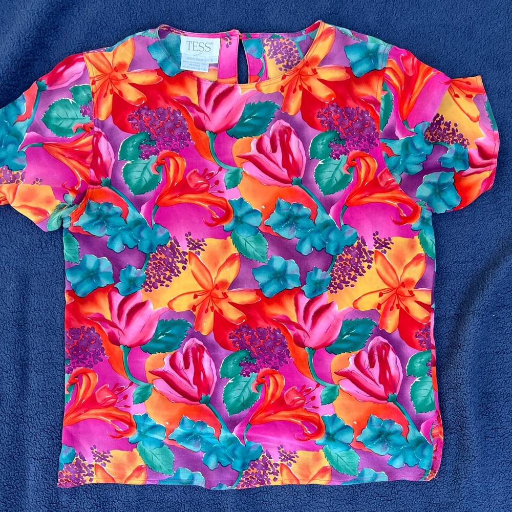 100% silk vintage Hawaiian print top